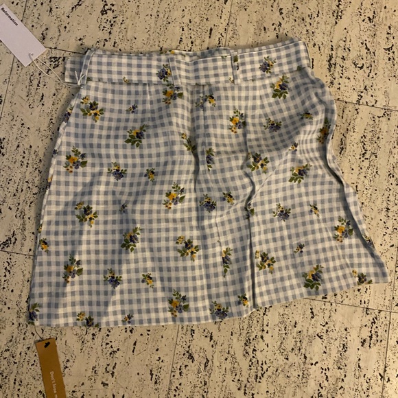 Reformation Apricot Linen Mini Skirt - Picture 3 of 5